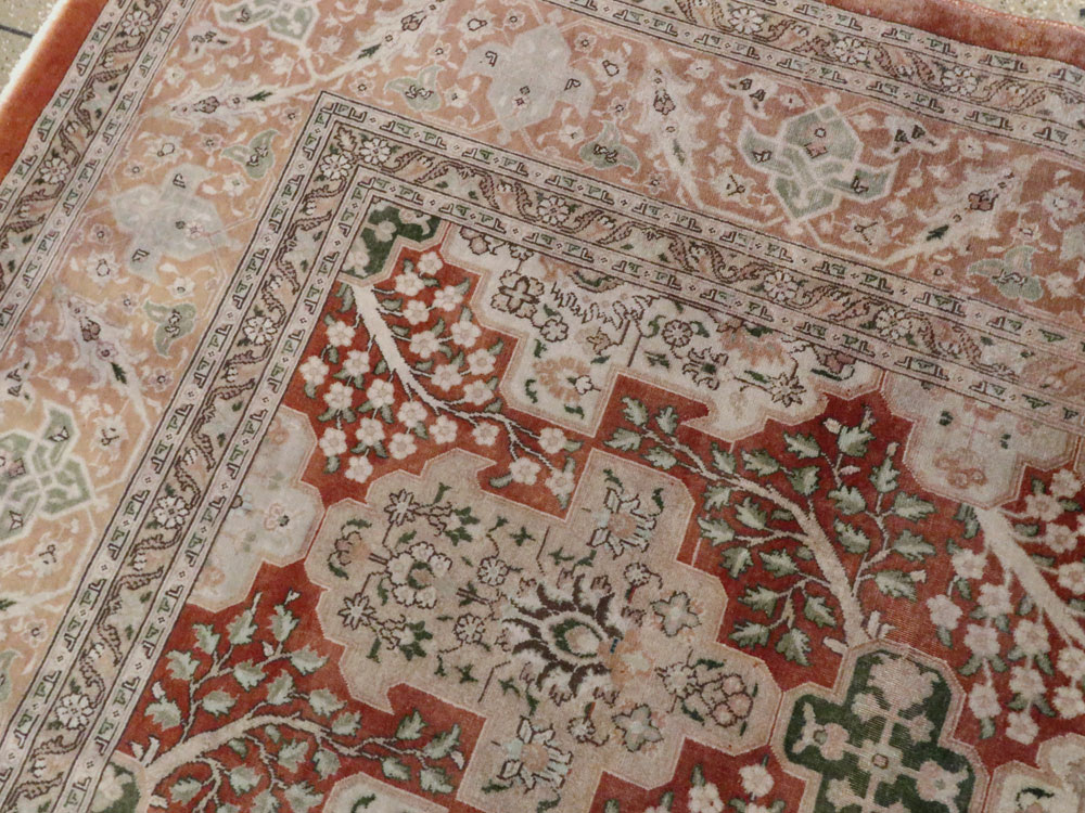 Vintage Persian Tabriz Carpet, No.22528 - Gss