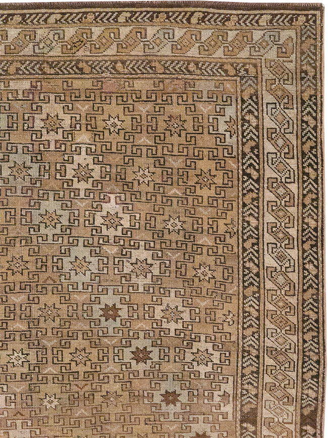 Antique Caucasian Shirvan Accent Rug, No.22558 - Gss