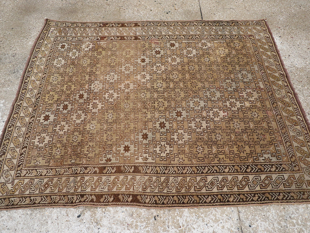 Antique Caucasian Shirvan Accent Rug, No.22558 - Gss