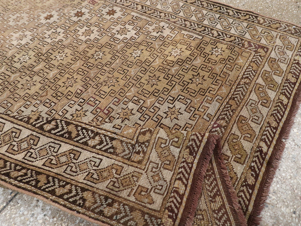 Antique Caucasian Shirvan Accent Rug, No.22558 - Gss