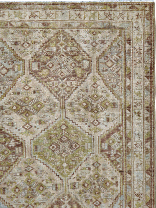 Vintage Persian Shiraz Sqaure Rug, No.22576 - Gss