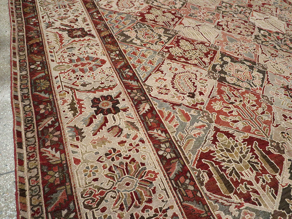 Antique Persian Bakhtiari Large Carpet, No.22602 - Gss