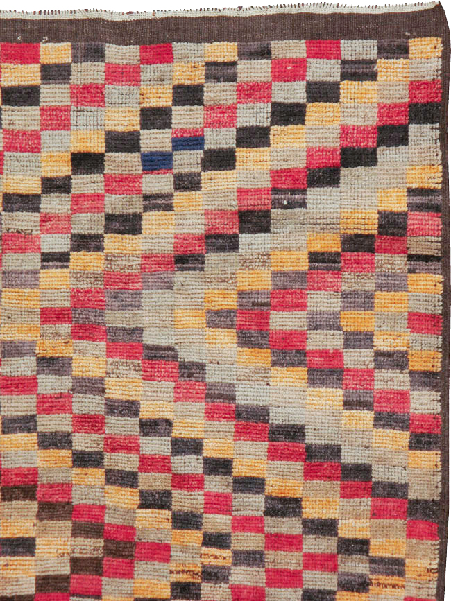 Vintage Turkish Anatolian Accent Rug, No.22644 - Gss