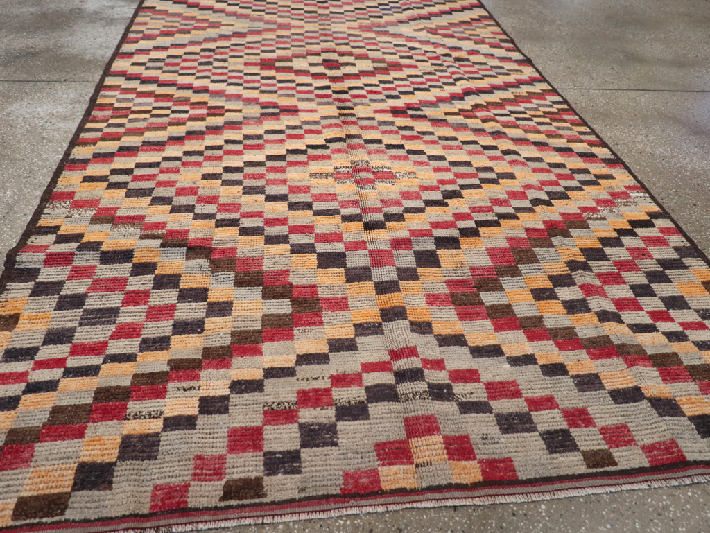 Vintage Turkish Anatolian Accent Rug, No.22644 - Gss