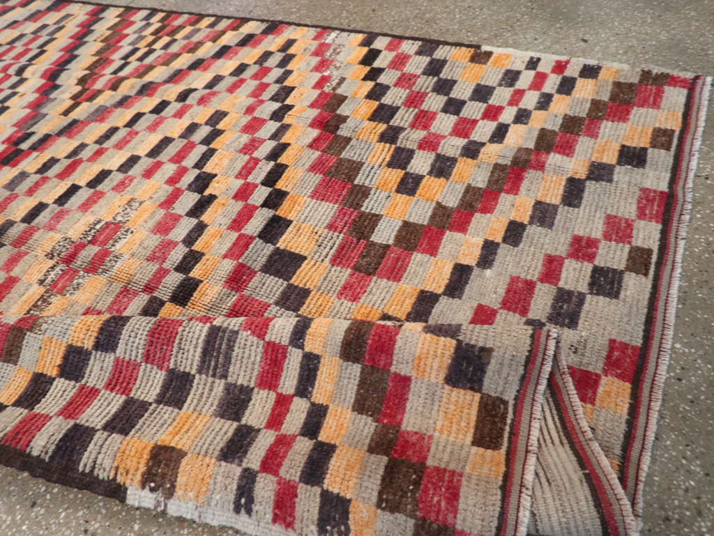 Vintage Turkish Anatolian Accent Rug, No.22644 - Gss