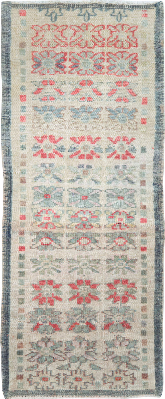 Vintage Turkish Anatolian Throw Rug, No.22649 - Gss