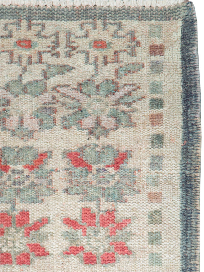 Vintage Turkish Anatolian Throw Rug, No.22649 - Gss