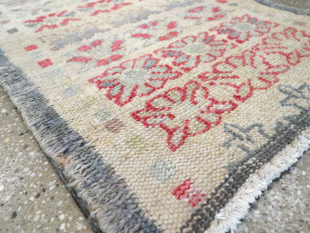 Vintage Turkish Anatolian Throw Rug, No.22649 - Gss