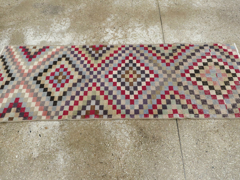 Vintage Turkish Anatolian Small Runner, No.22657 - Gss