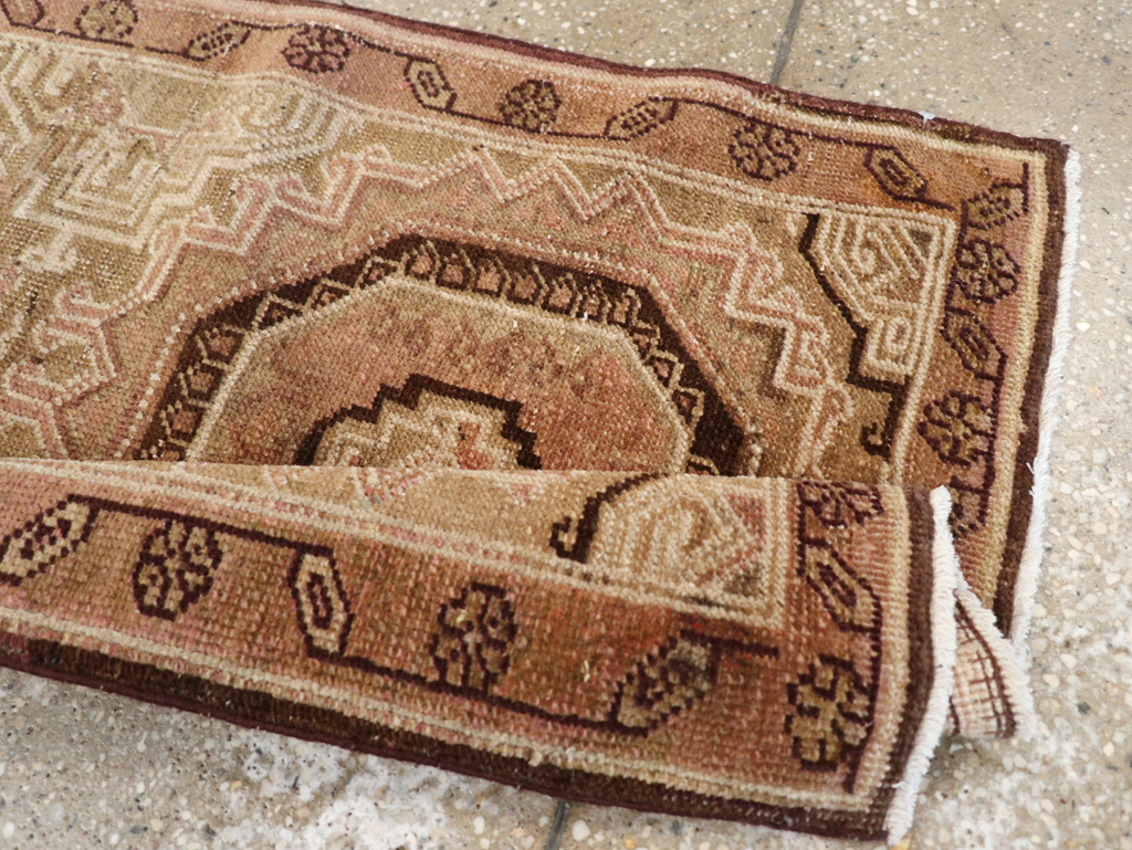 Antique Khotan Rug, No.22674 - Gss