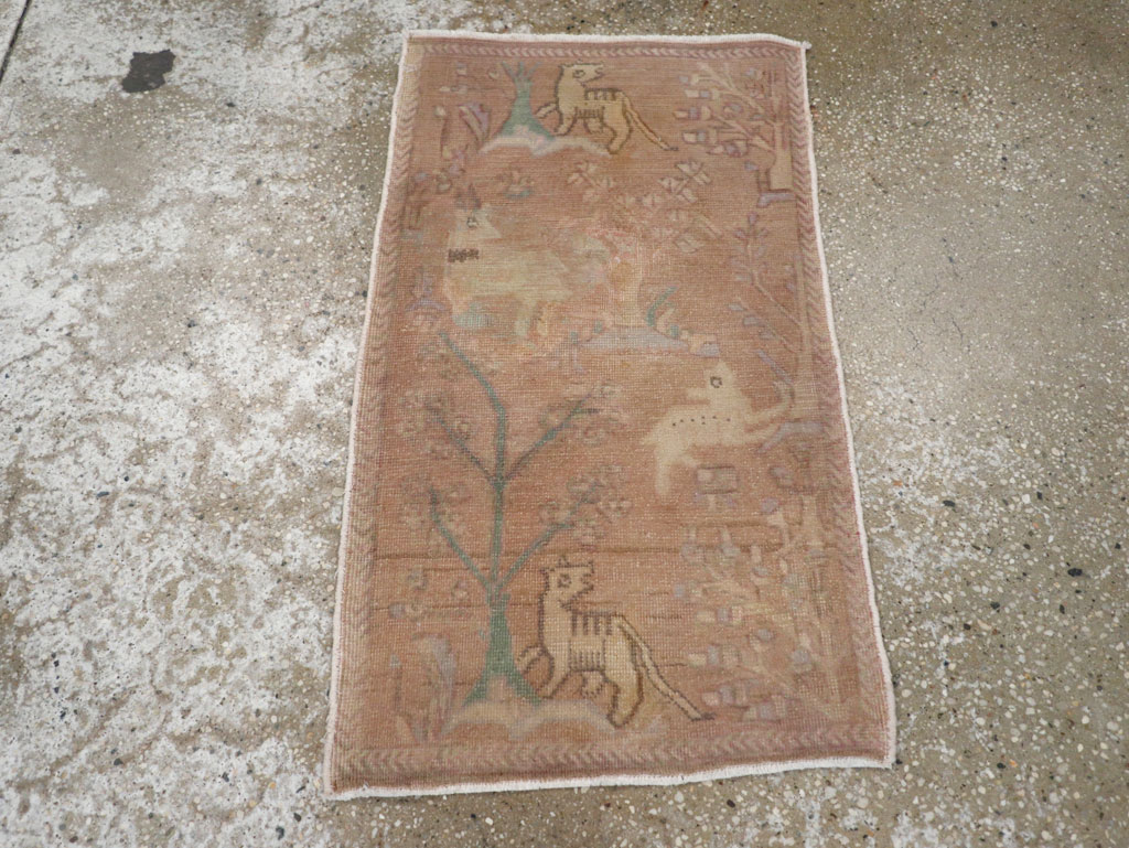 Vintage Persian Tabriz Pictorial Rug, No.22675 - Gss