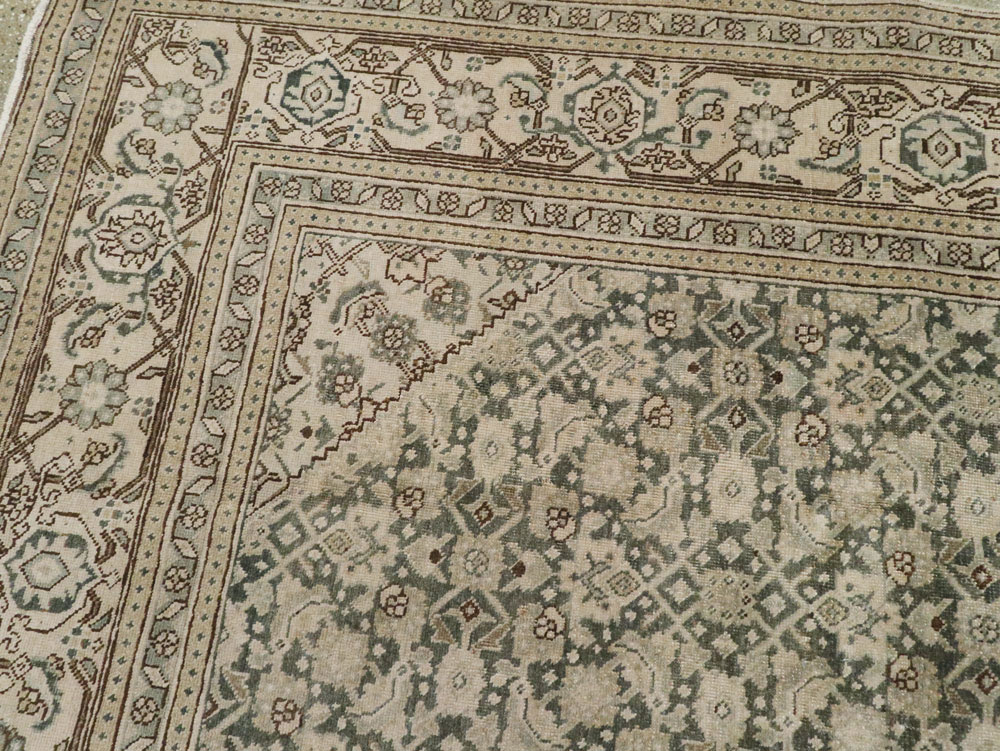 Antique Persian Tabriz Carpet, No.22690 - Gss