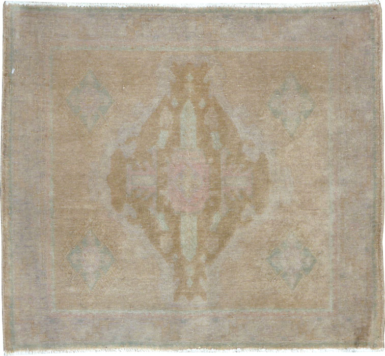 Vintage Persian Shiraz Rug (Pair: 2 of 2), No.22706 - Gss