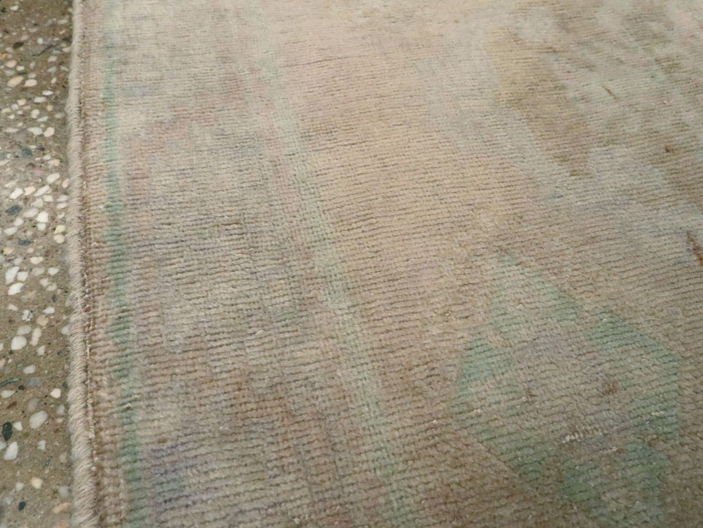 Vintage Persian Shiraz Rug (Pair: 2 of 2), No.22706 - Gss