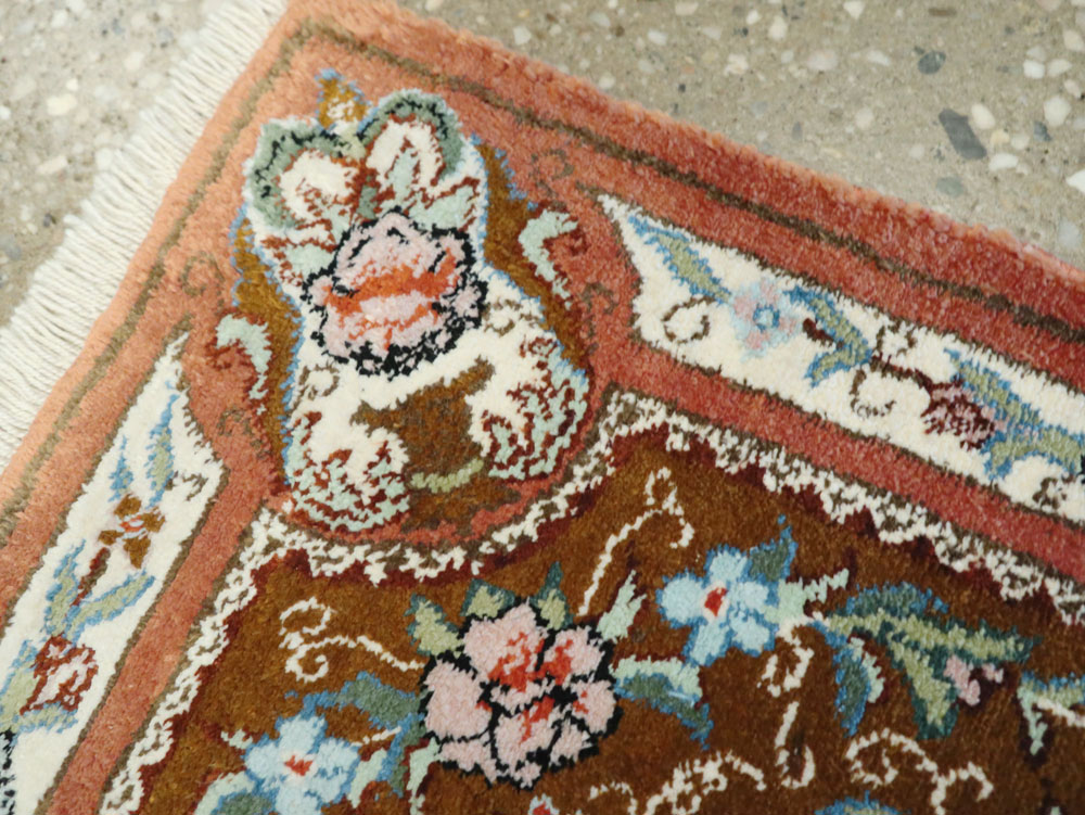 Vintage Persian Quom Silk Rug, No.22707 - Gss
