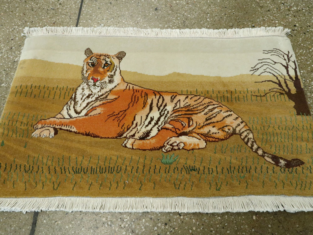 Vintage Persian Tabriz Pictorial Rug, No.22725 - Gss