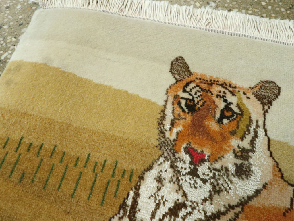 Vintage Persian Tabriz Pictorial Rug, No.22725 - Gss