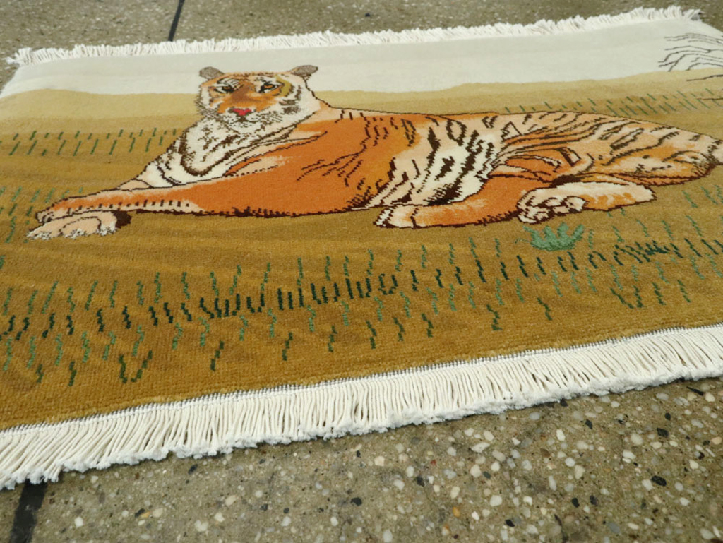 Vintage Persian Tabriz Pictorial Rug, No.22725 - Gss