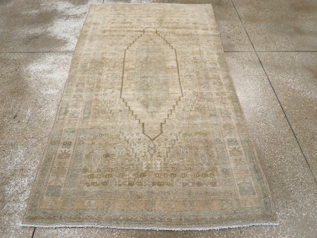 Vintage Persian Bidjar Accent Rug, No.22726 - Gss