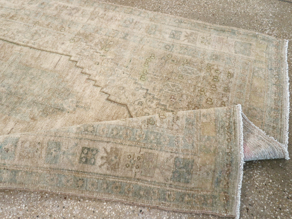 Vintage Persian Bidjar Accent Rug, No.22726 - Gss