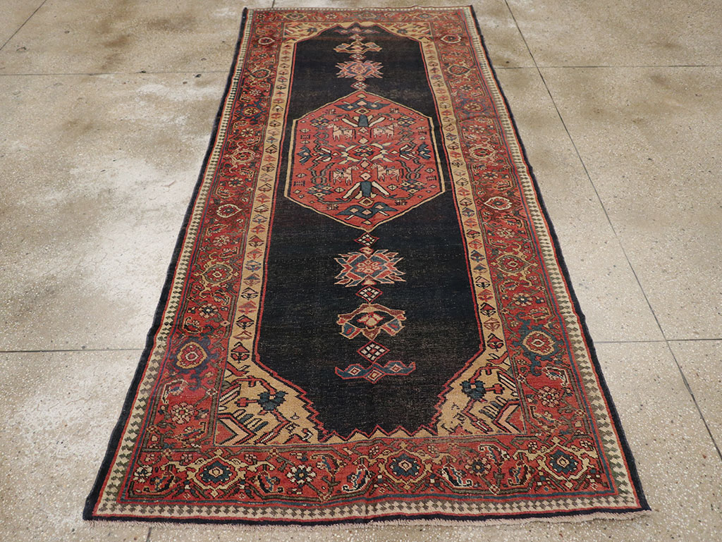 Antique Persian Bidjar Rug, No.22755 - Gss