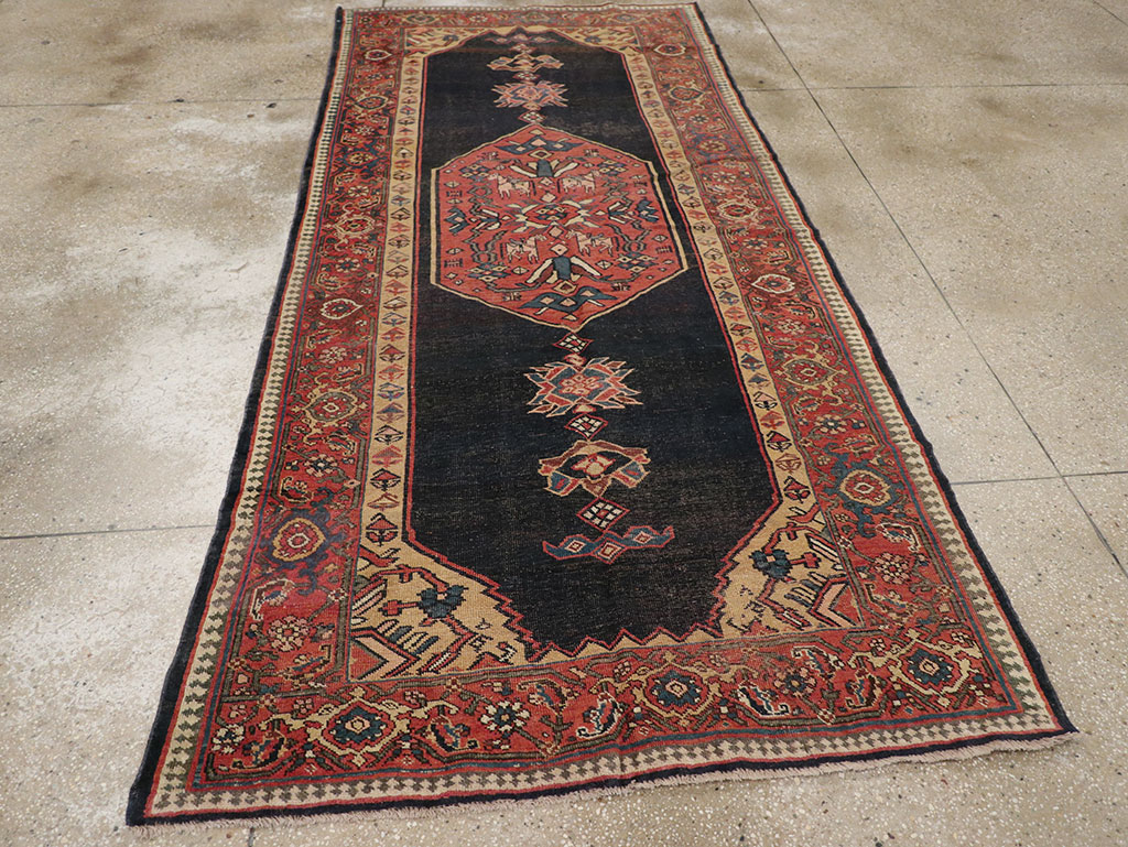 Antique Persian Bidjar Rug, No.22755 - Gss
