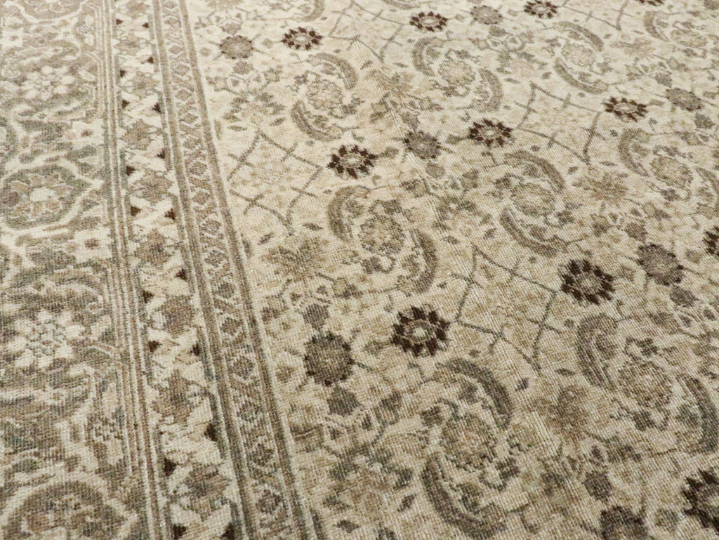 Antique Persian Tabriz Carpet, No.22790 - Gss