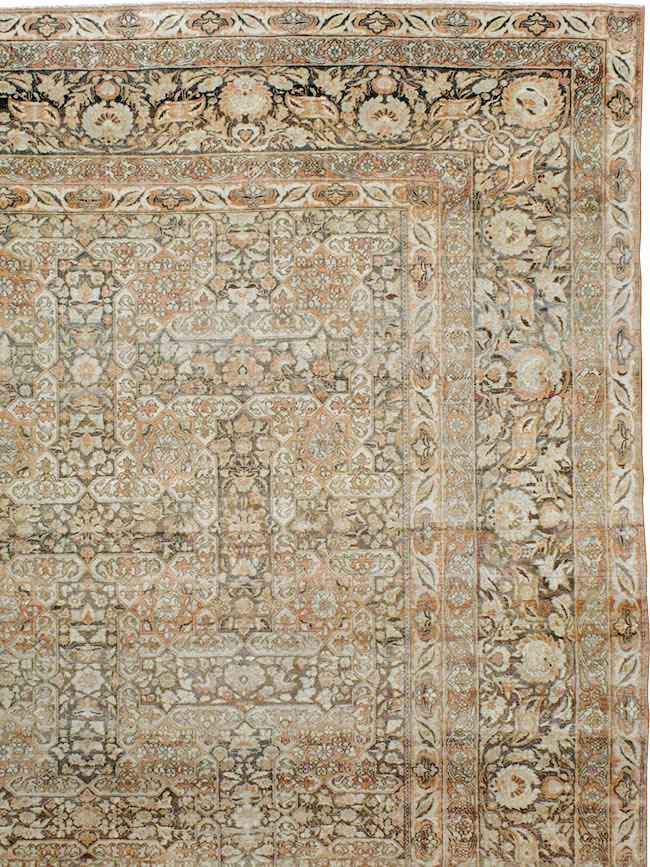 Antique Persian Isfahan Carpet, No.22808 - Gss