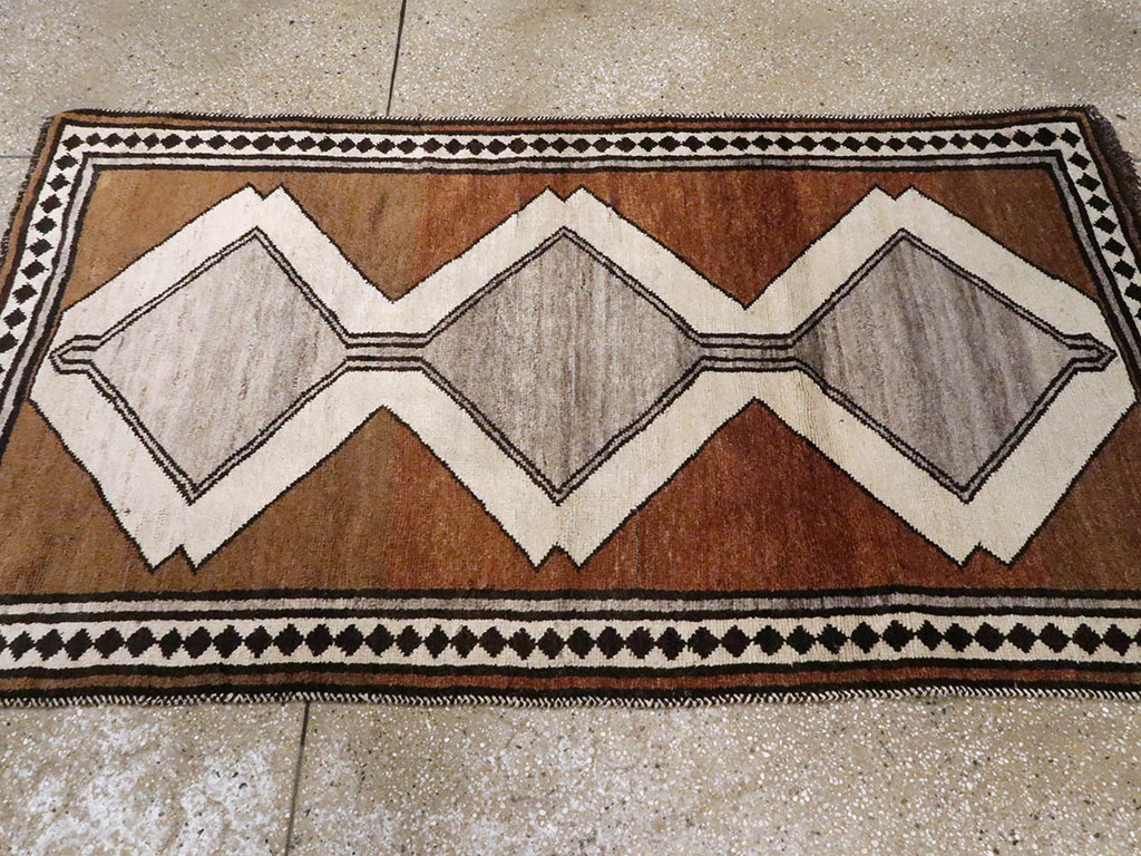 Vintage Persian Gabbeh Rug, No.22892 - Gss