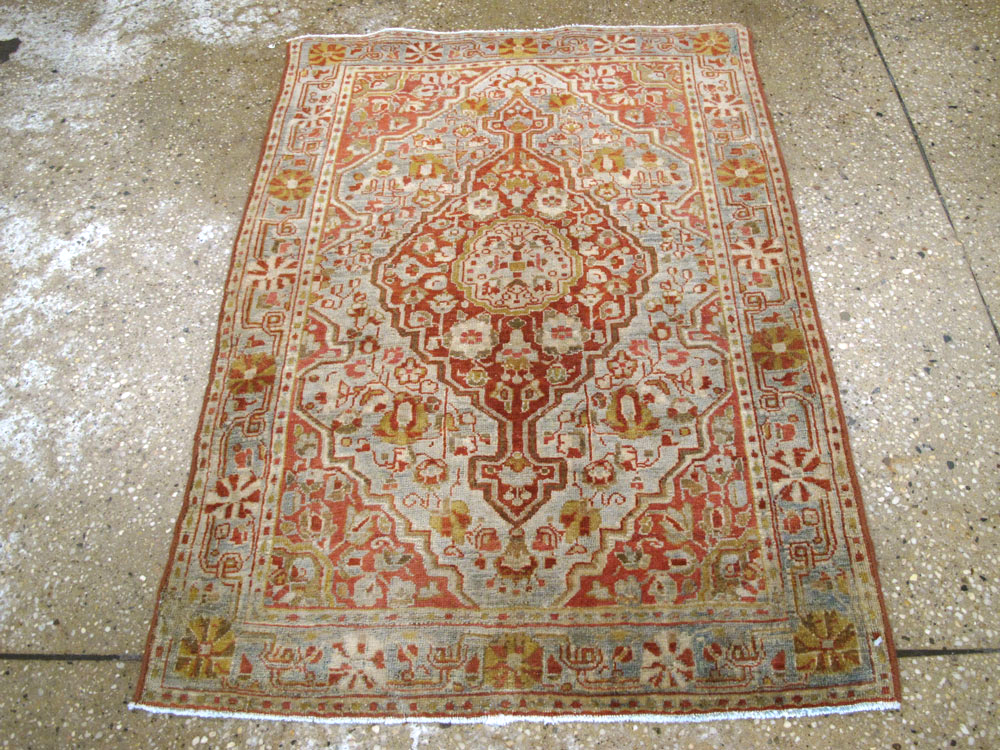 Antique Persian Sarouk Fereghan Throw Rug, No.22904 - Gss