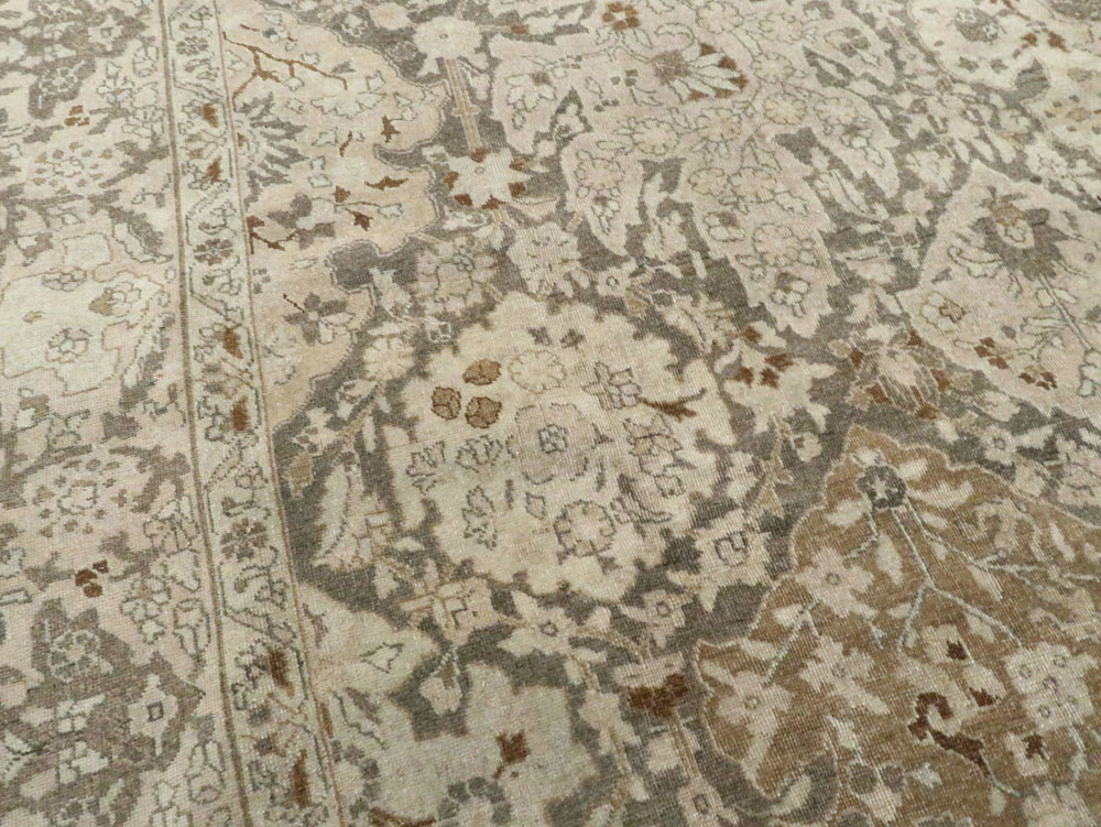 Antique Persian Tabriz Carpet, No.22920 - Gss