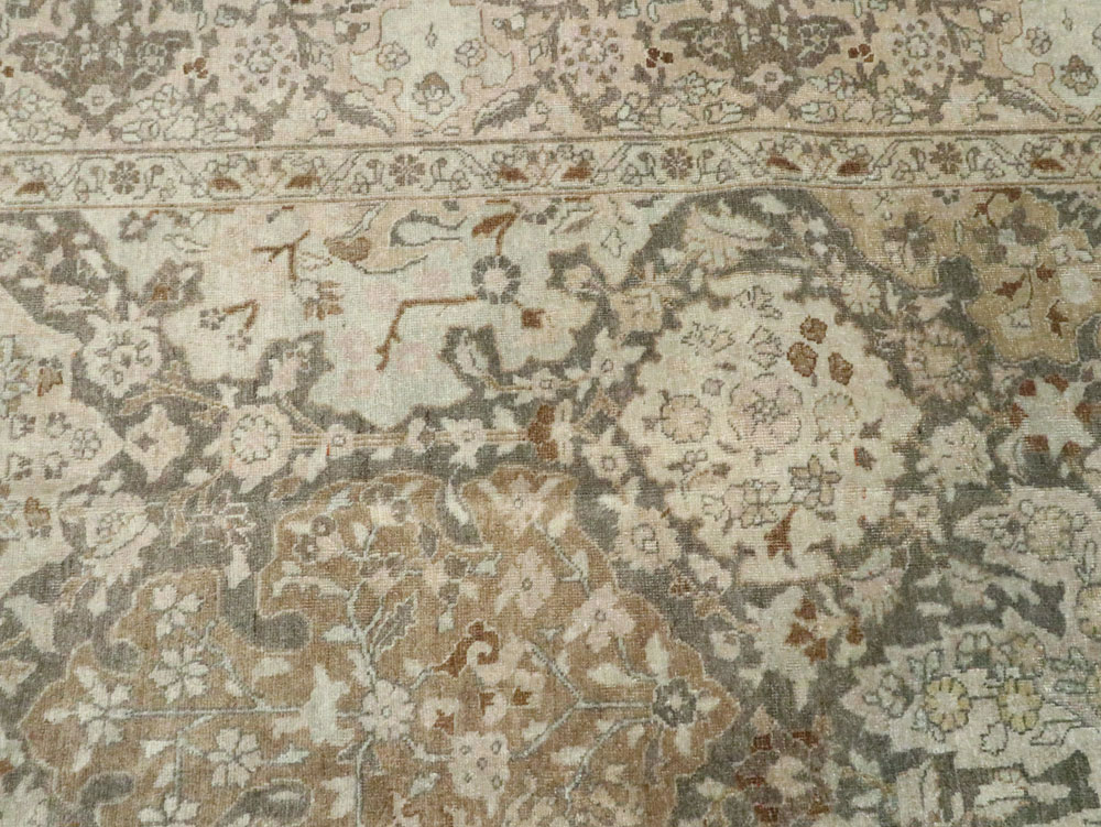 Antique Persian Tabriz Carpet, No.22920 - Gss