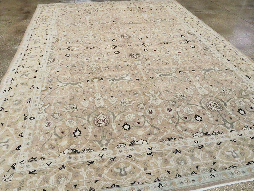 Antique Persian Tabriz Carpet, No.22960 - Gss