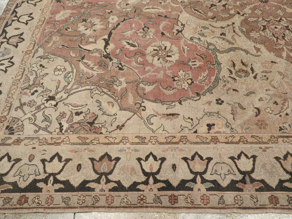 Vintage Indian Lahore Room Size Carpet, No.22965 - Gss