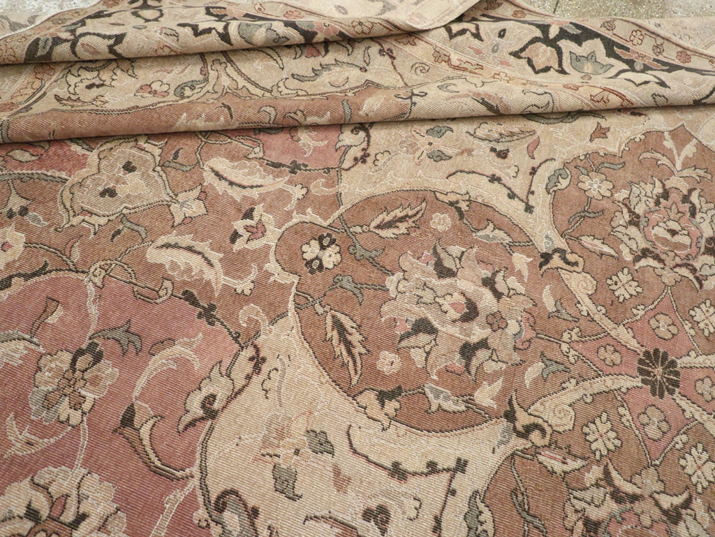 Vintage Indian Lahore Room Size Carpet, No.22965 - Gss