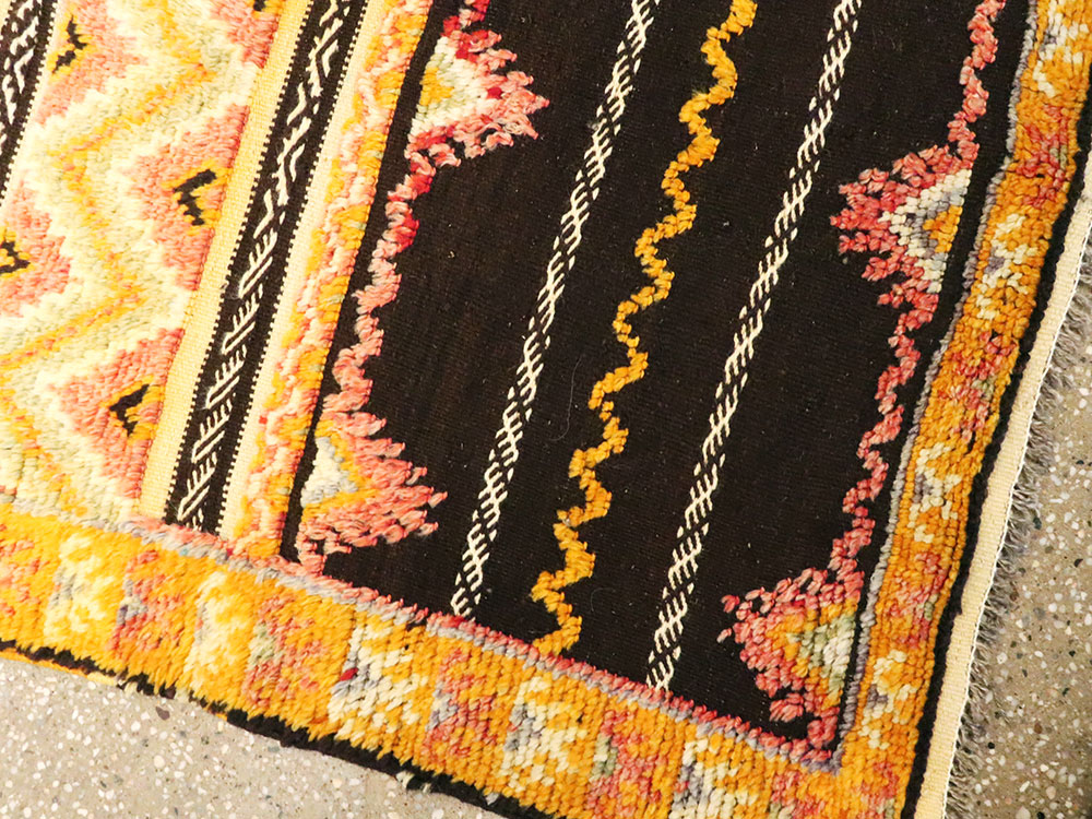 Vintage Moroccan Rug, No.22974 - Gss