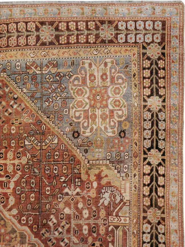 Vintage Persian Shiraz Rug, No.22980 - Gss