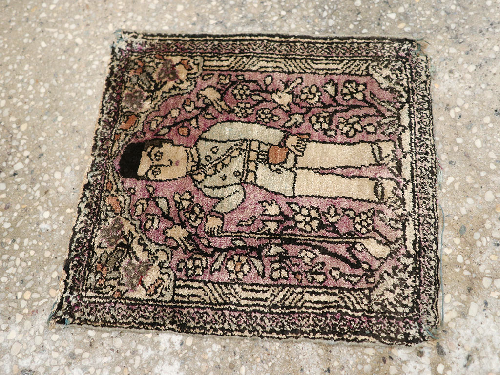 Antique Persian Kashan Pictorial Rug, No.23035 - Gss