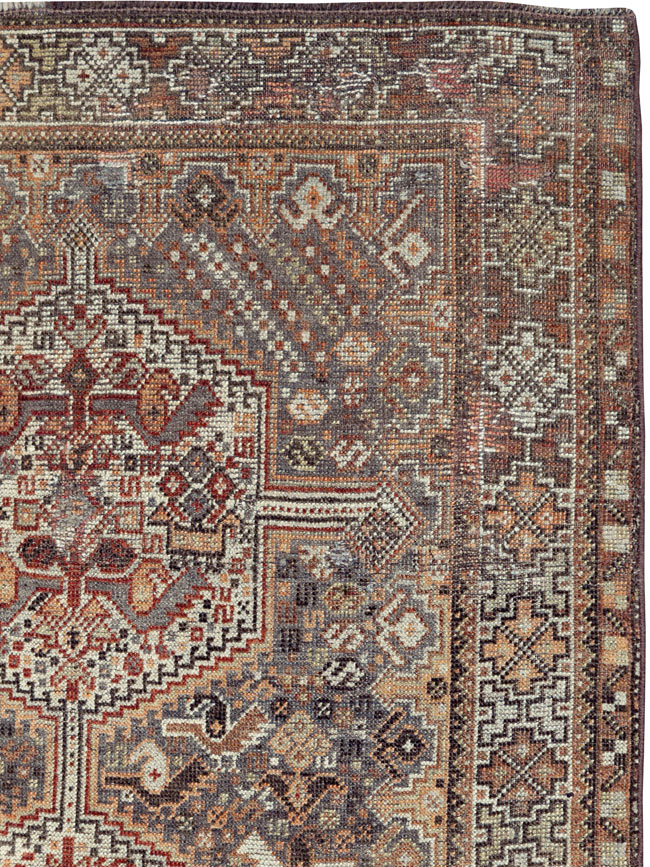 Antique Persian Shiraz Rug, No.23063 - Gss