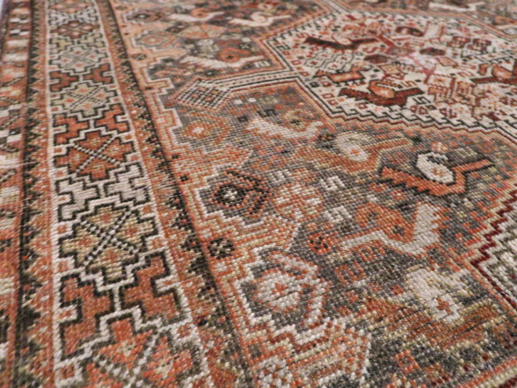 Antique Persian Shiraz Rug, No.23063 - Gss