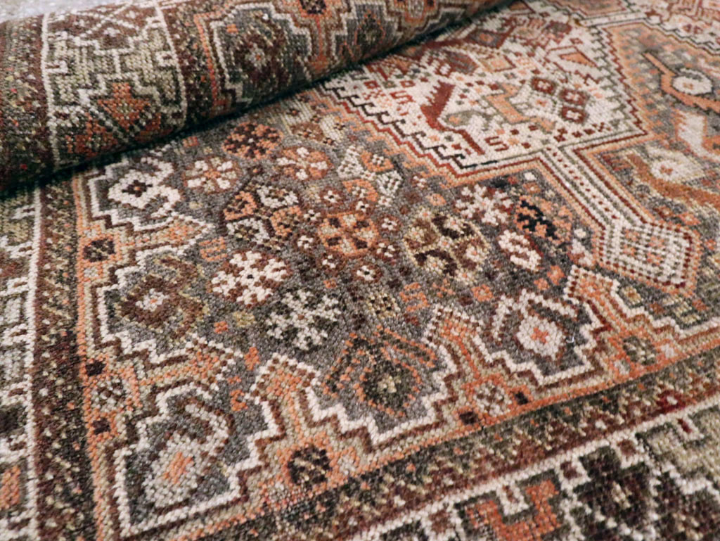 Antique Persian Shiraz Rug, No.23063 - Gss