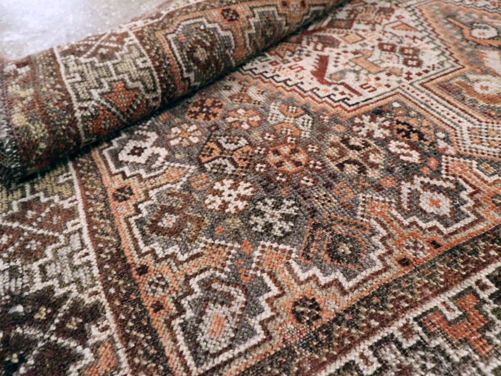 Antique Persian Shiraz Rug, No.23063 - Gss