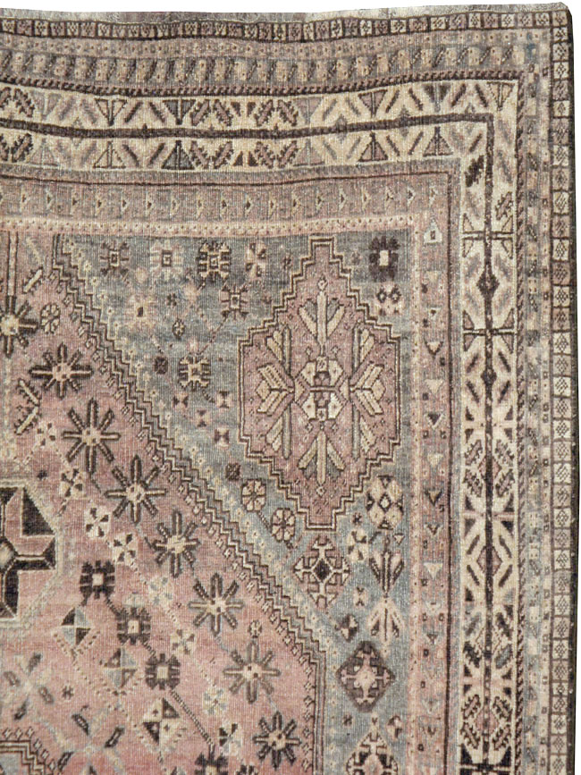 Antique Persian Shiraz Rug, No.23064 - Gss