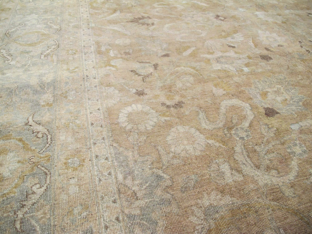 Antique Persian Tabriz Carpet, No.23137 - Gss