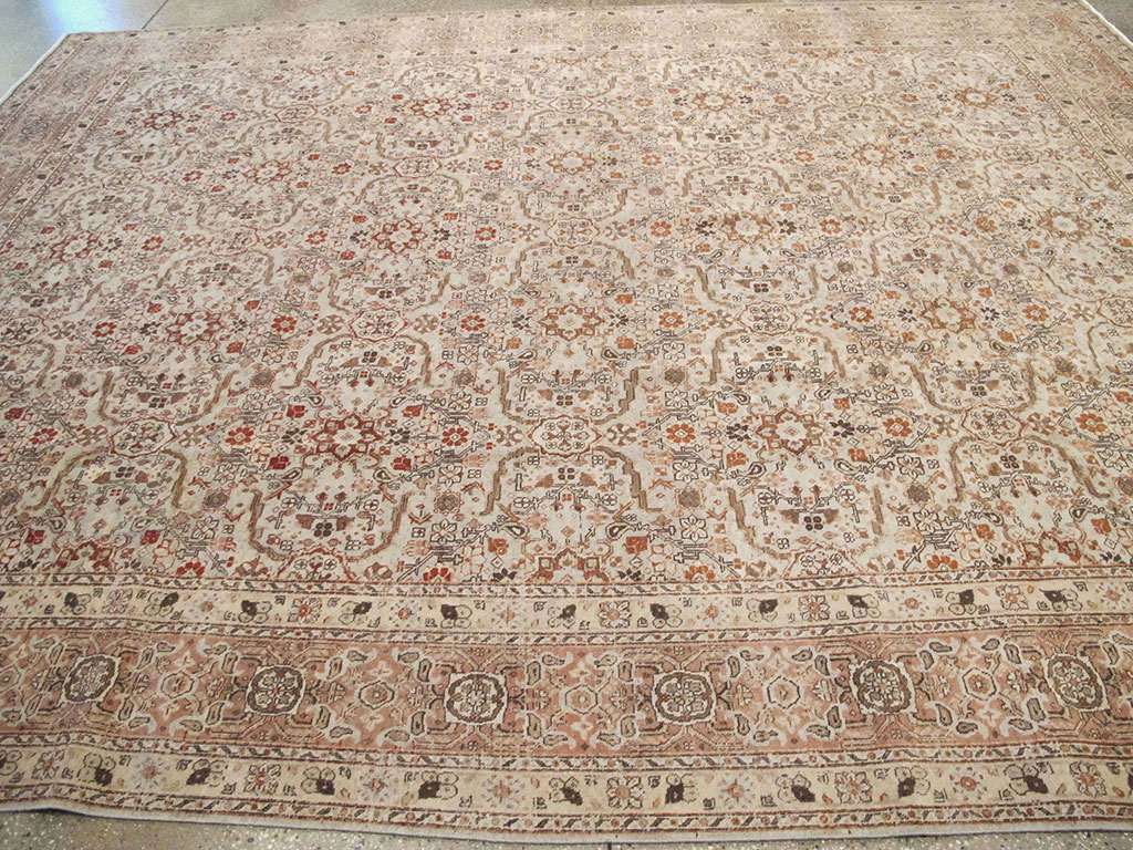 Antique Perian Tabriz Carpet, No.23144 - Gss