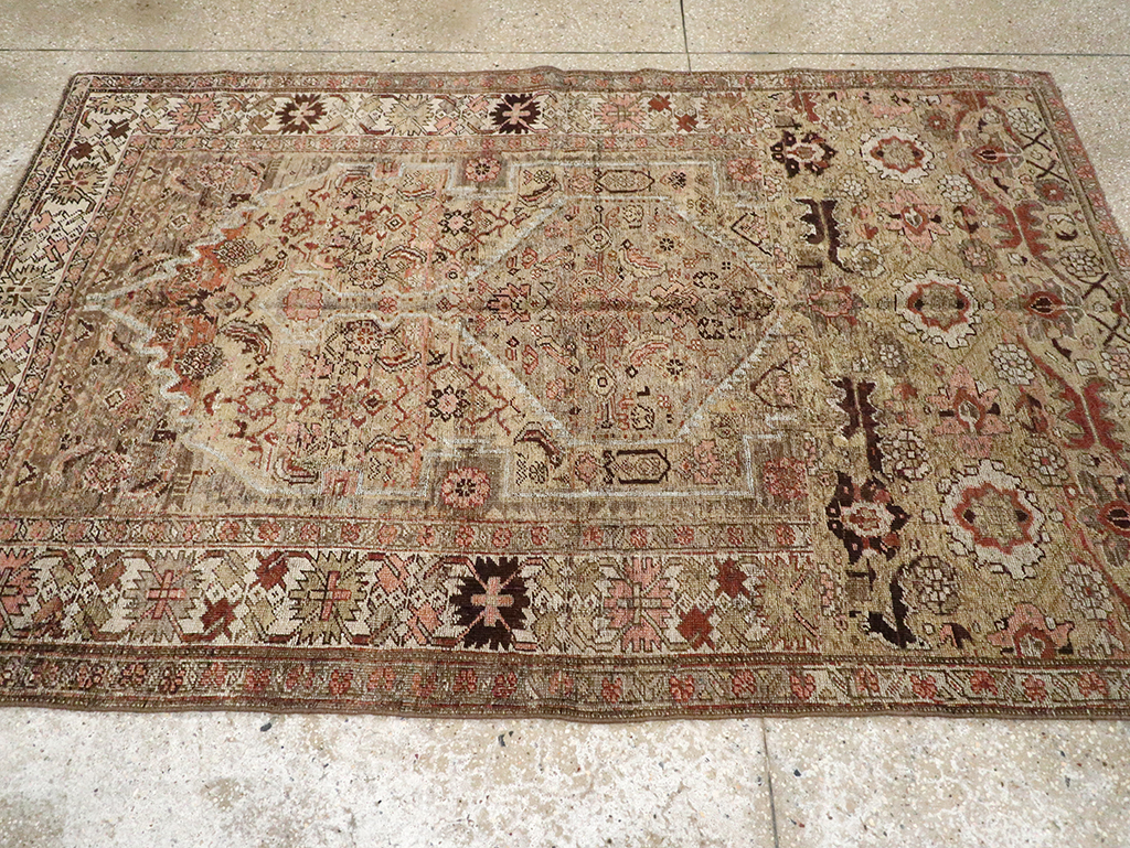 Antique Persian Bidjar Rug, No.23211 - Gss