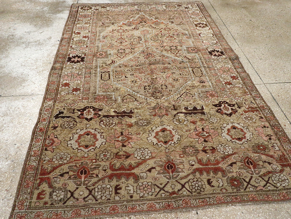 Antique Persian Bidjar Rug, No.23211 - Gss