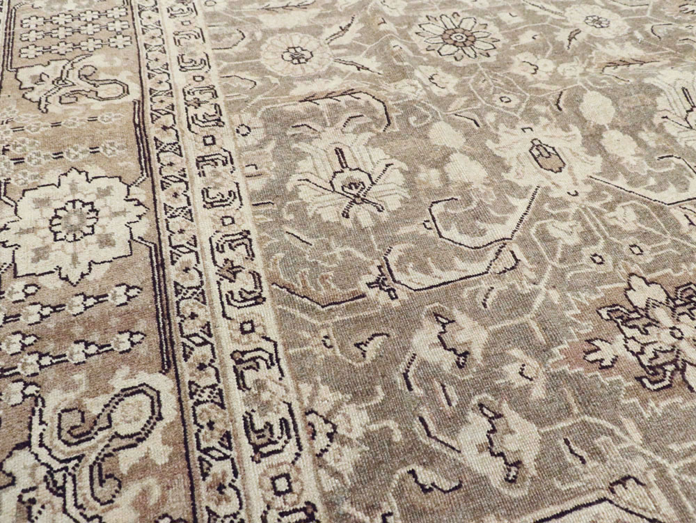 Antique Persian Tabriz Carpet, No.23268 - Gss