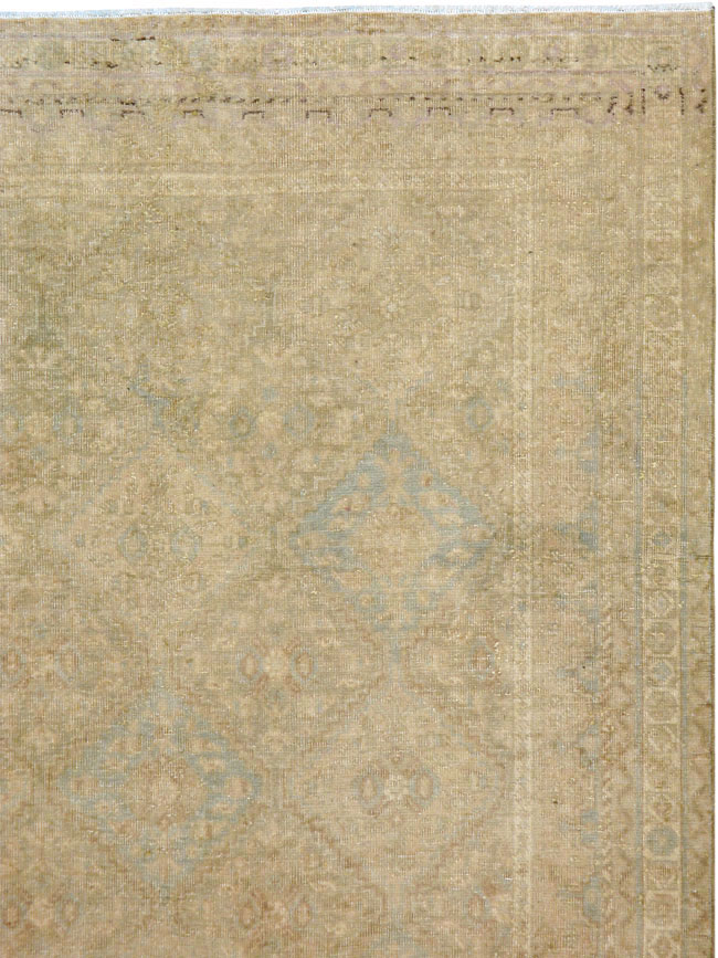 Vintage Persian Shiraz Rug, No.23272 - Gss