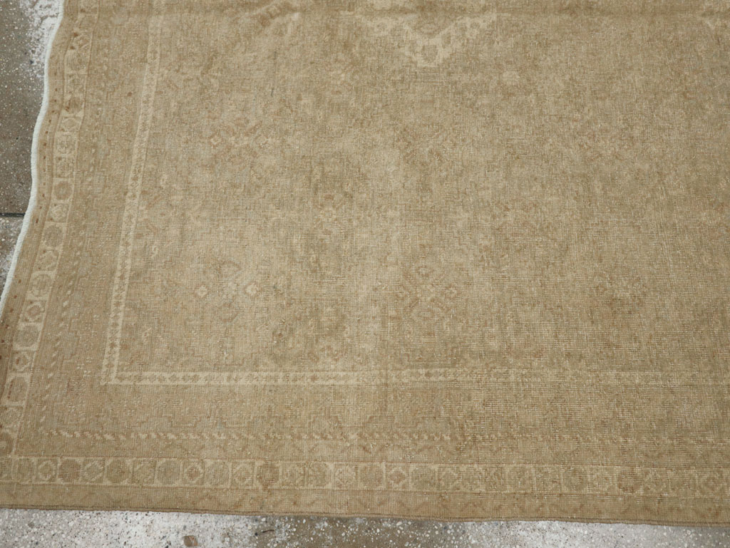 Vintage Persian Shiraz Rug, No.23272 - Gss